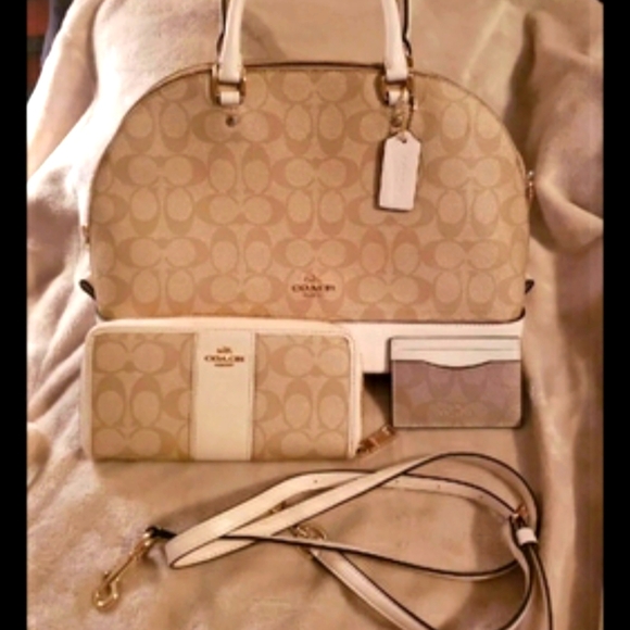 Coach Handbags - 3 piece Coach set.